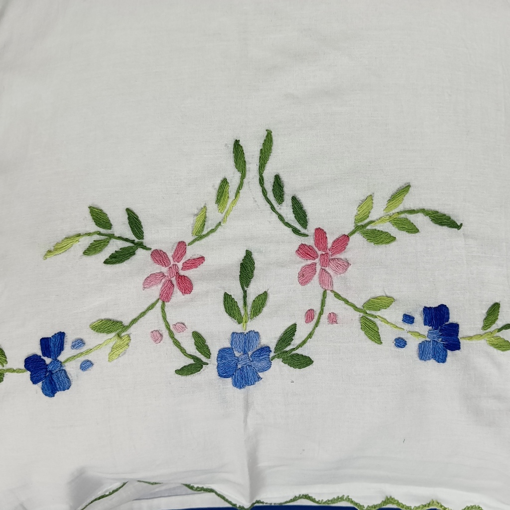 Green Scarlet Cushion Cover